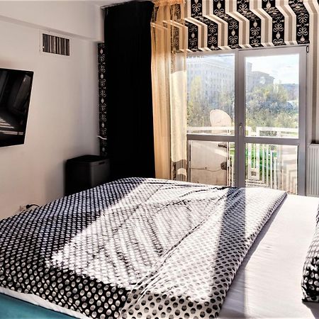 Parliament Marriott Unirii Square 5 Bedrooms Luxury Apartment Old Town Бухарест Экстерьер фото