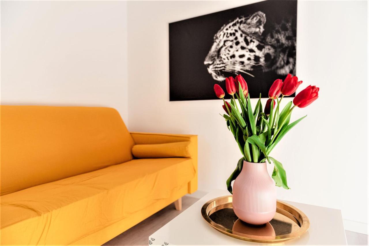 Parliament Marriott Unirii Square 5 Bedrooms Luxury Apartment Old Town Бухарест Экстерьер фото