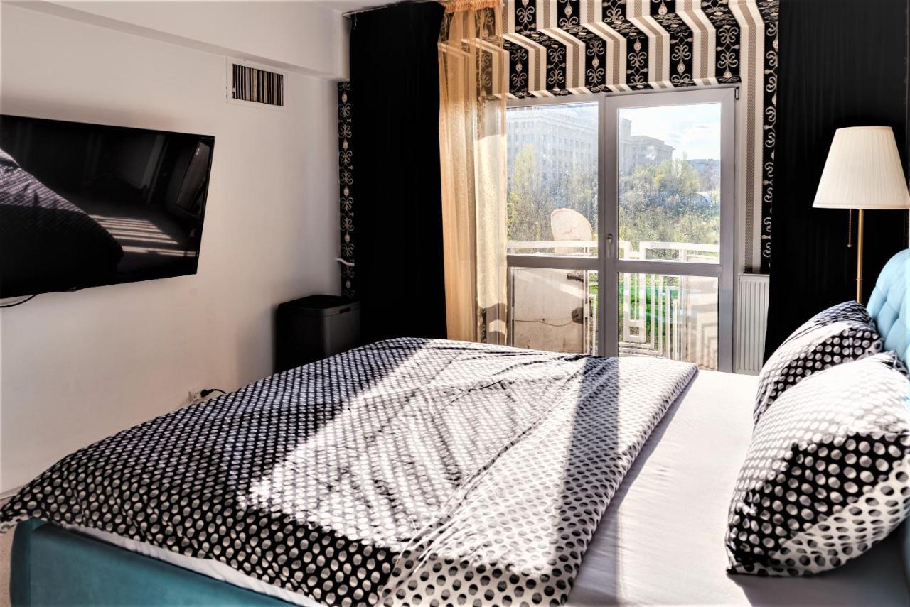 Parliament Marriott Unirii Square 5 Bedrooms Luxury Apartment Old Town Бухарест Экстерьер фото