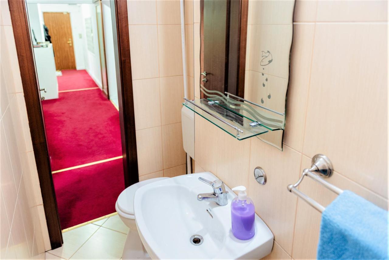 Parliament Marriott Unirii Square 5 Bedrooms Luxury Apartment Old Town Бухарест Экстерьер фото